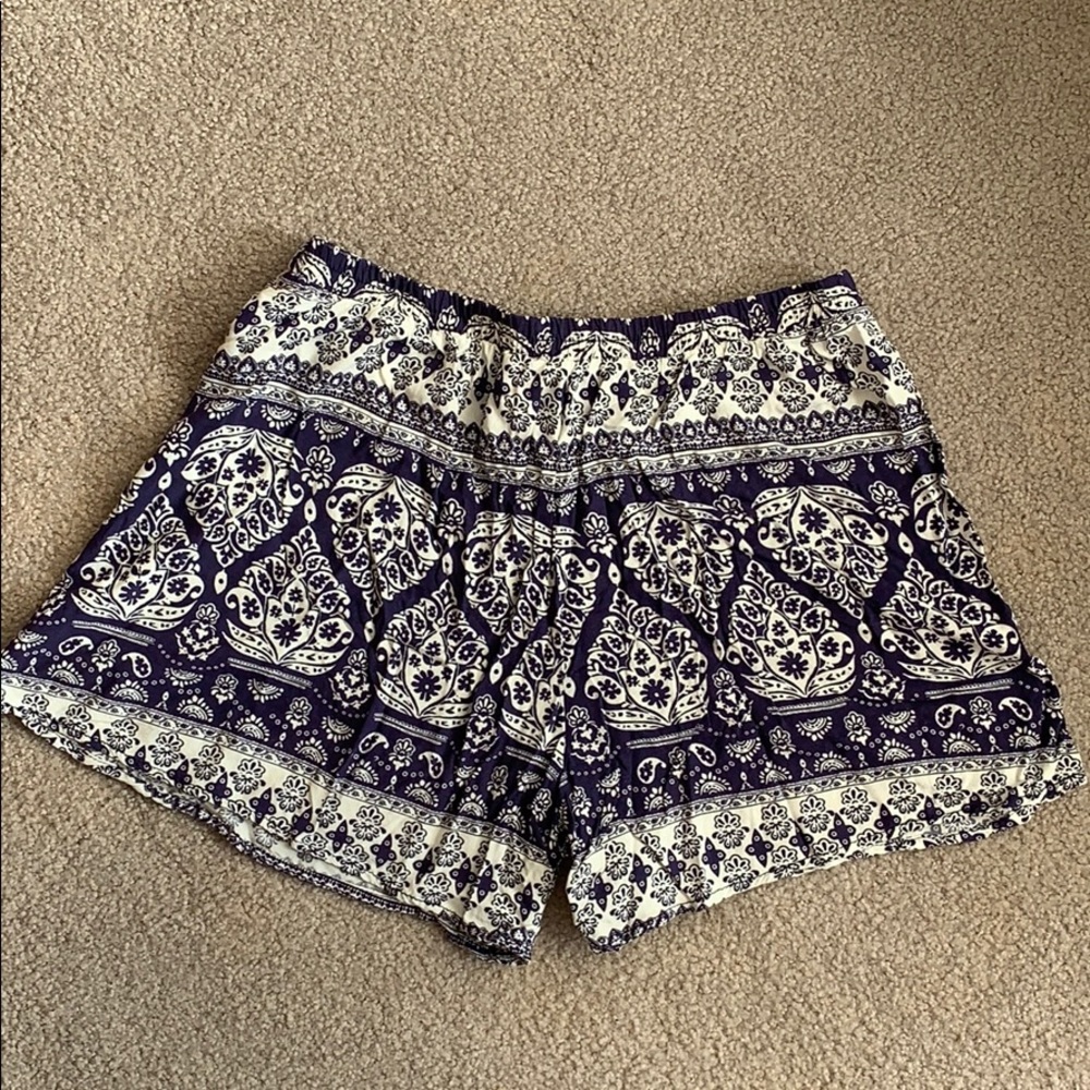 Patterned Shorts - Picture 2 of 2